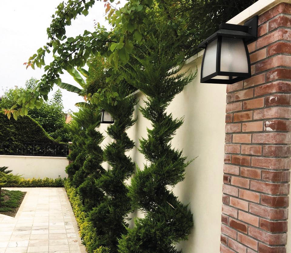 چراغ دیواری حیاطی شعاع SH-4501